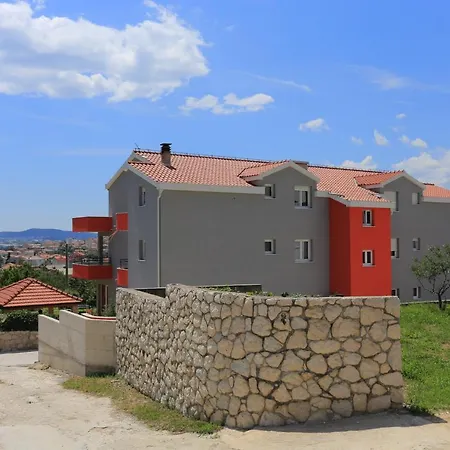 With A Parking Space Solin, Split - 17426 索林